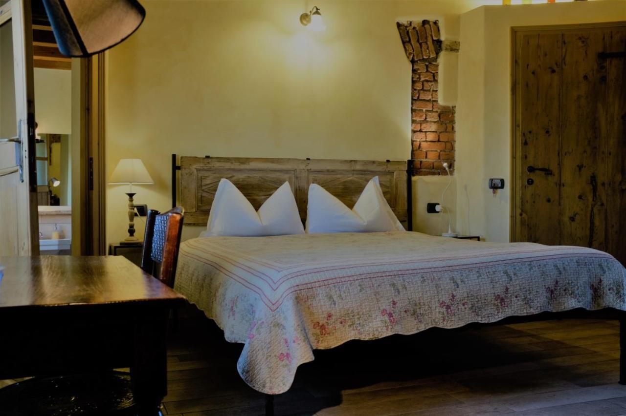 Agriturismo Cascina Pezzolo Lodi Exterior photo